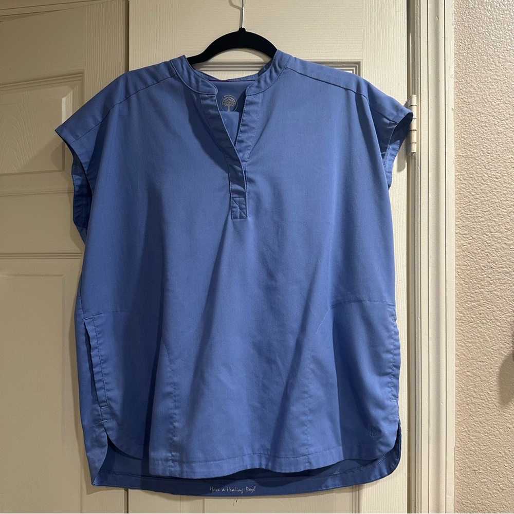 Healing Hands Mandarin Scrub Top